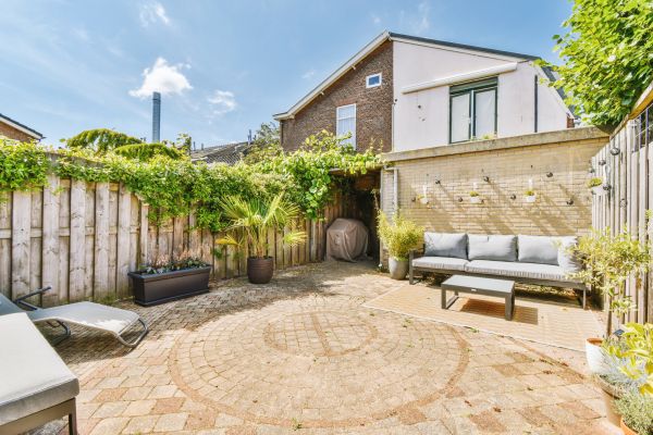 Cost of Courtyard Patio Service in Poulsbo